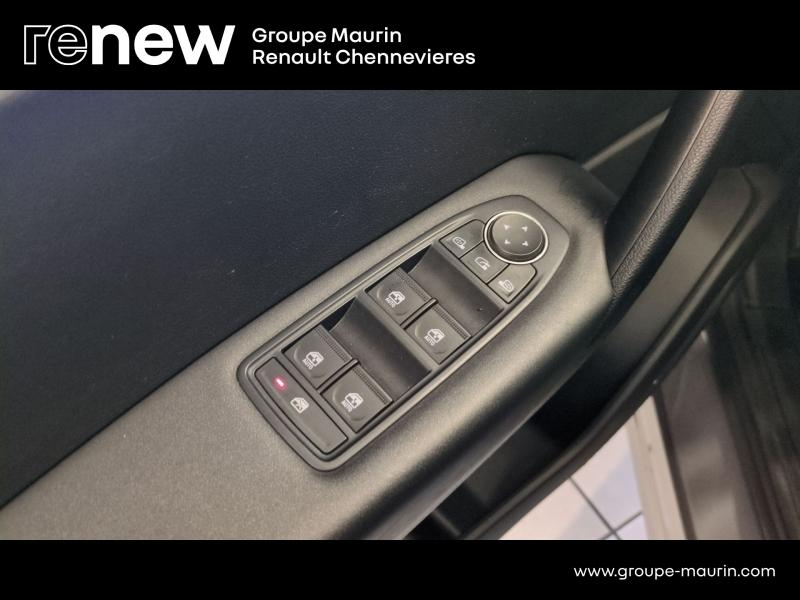 Photo 15 de l’annonce de RENAULT Captur d’occasion à vendre à CHENNEVIÈRES-SUR-MARNE