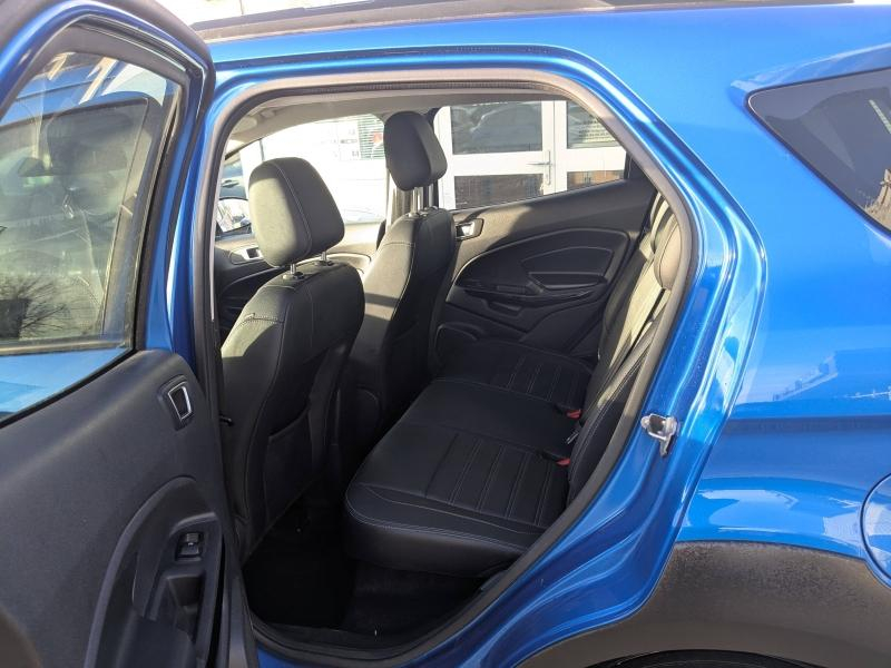 Photo 8 de l’annonce de FORD EcoSport d’occasion à vendre à DRAGUIGNAN