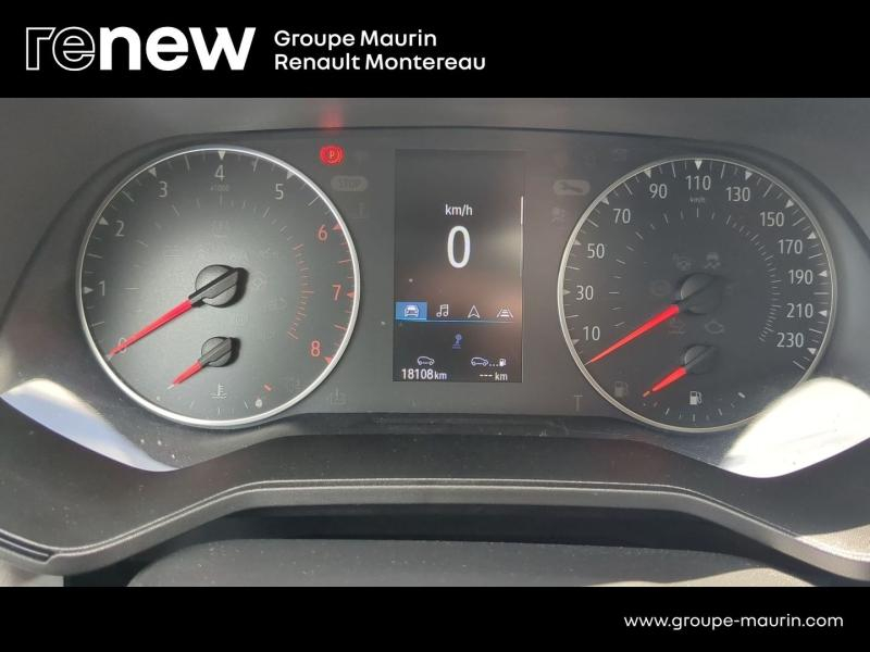 Photo 14 de l’annonce de RENAULT Clio d’occasion à vendre à VARENNES SUR SEINE