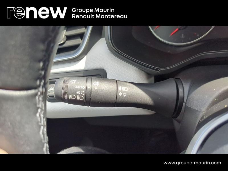 Photo 18 de l’annonce de RENAULT Clio d’occasion à vendre à VARENNES SUR SEINE