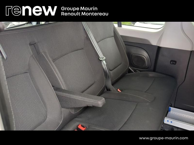 Photo 9 de l’annonce de RENAULT Trafic Combi d’occasion à vendre à VARENNES SUR SEINE