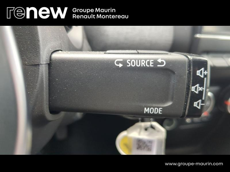 Photo 17 de l’annonce de RENAULT Clio d’occasion à vendre à VARENNES SUR SEINE