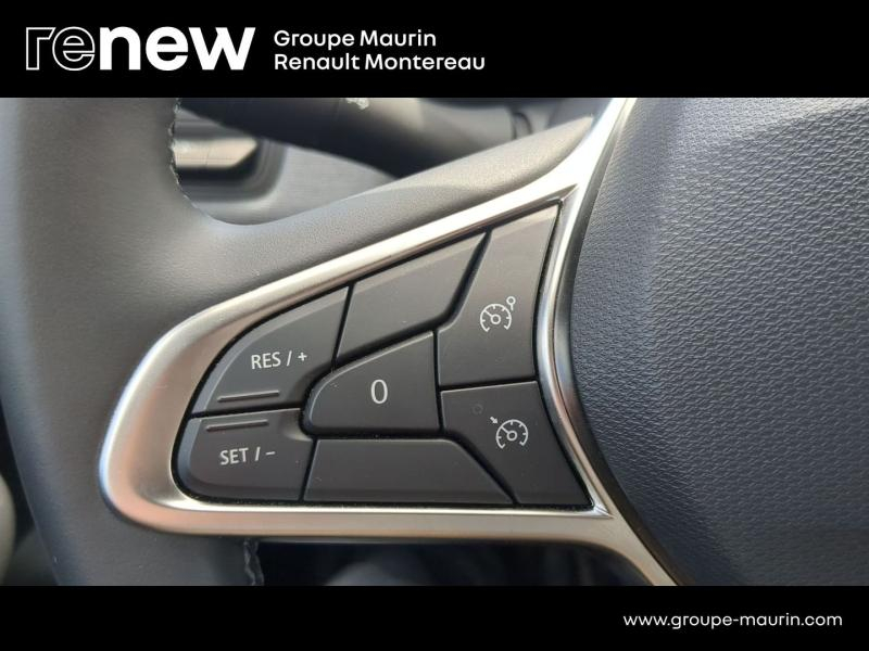 Photo 14 de l’annonce de RENAULT Clio d’occasion à vendre à VARENNES SUR SEINE