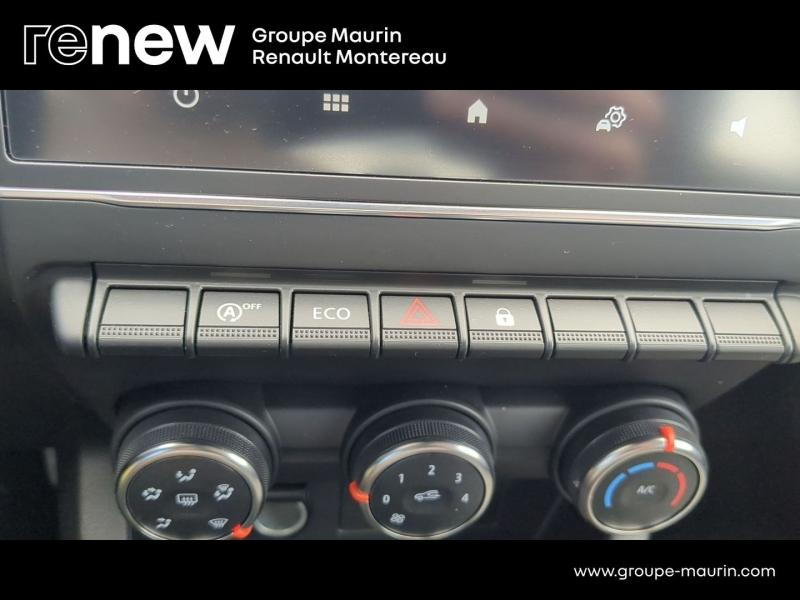 Photo 19 de l’annonce de RENAULT Clio d’occasion à vendre à VARENNES SUR SEINE