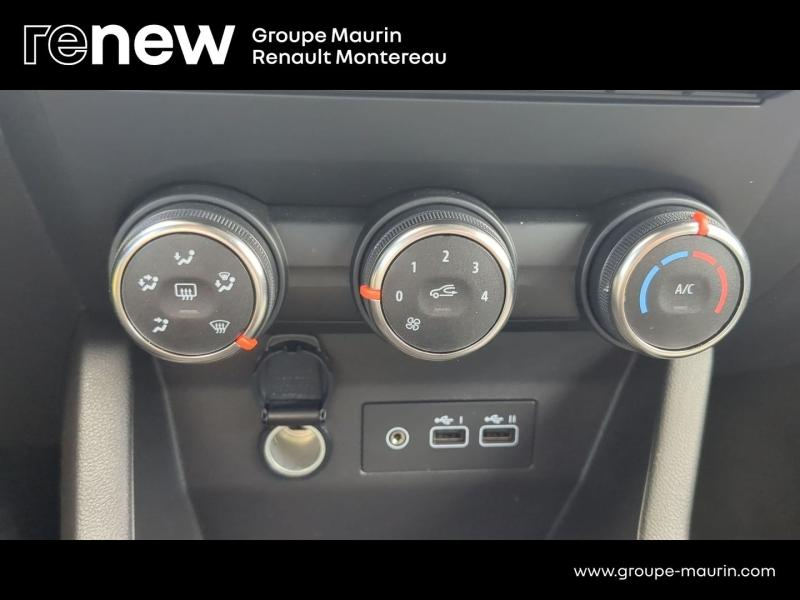 Photo 20 de l’annonce de RENAULT Clio d’occasion à vendre à VARENNES SUR SEINE
