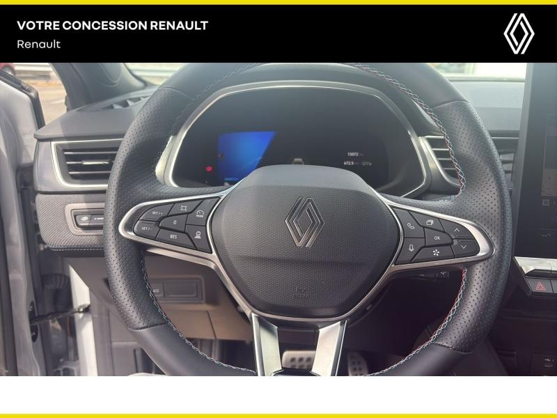 Photo 11 de l’annonce de RENAULT  d’occasion à vendre à VARENNES SUR SEINE