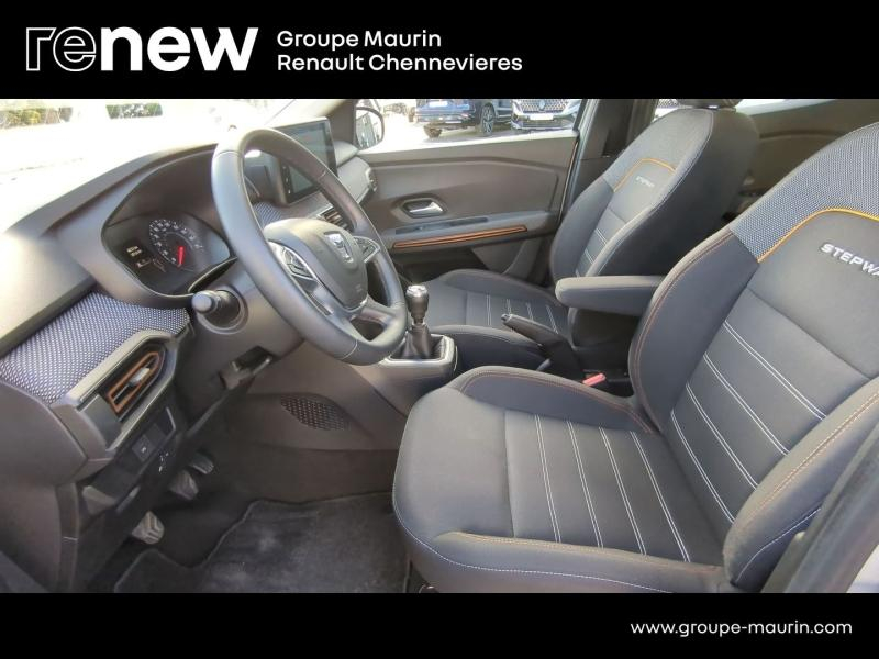 Photo 9 de l’annonce de DACIA Sandero d’occasion à vendre à CHENNEVIÈRES-SUR-MARNE
