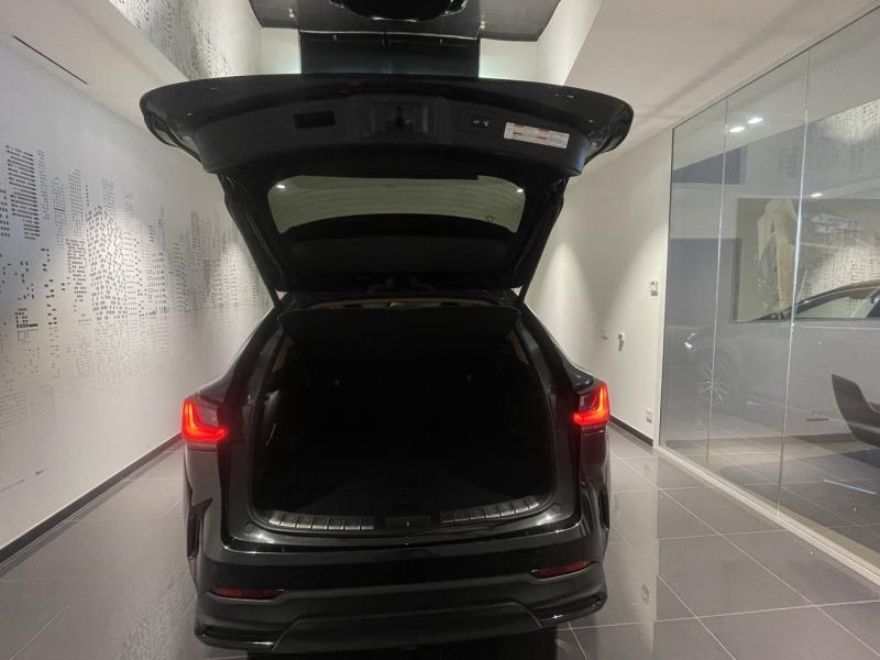 Photo 11 de l’annonce de LEXUS NX d’occasion à vendre à LATTES