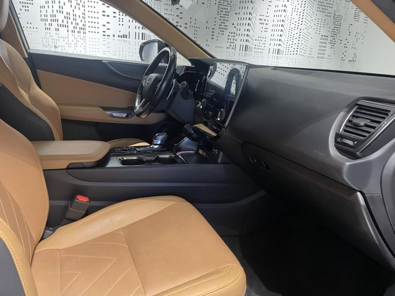 Photo 19 de l’annonce de LEXUS NX d’occasion à vendre à LATTES