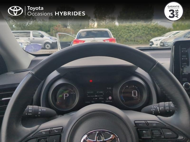 Photo 13 de l’annonce de TOYOTA Yaris d’occasion à vendre à NÎMES