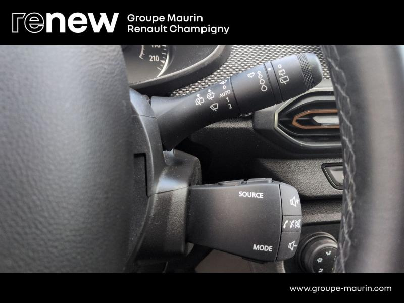 Photo 19 de l’annonce de DACIA Sandero d’occasion à vendre à CHAMPIGNY-SUR-MARNE