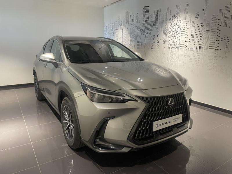 Photo 3 de l’annonce de LEXUS NX d’occasion à vendre à LATTES