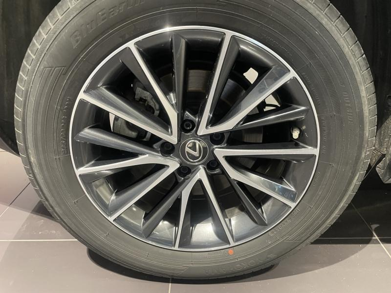 Photo 9 de l’annonce de LEXUS NX d’occasion à vendre à LATTES