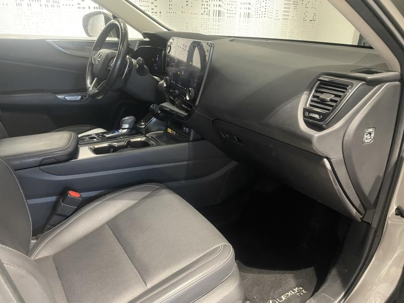 Photo 20 de l’annonce de LEXUS NX d’occasion à vendre à LATTES
