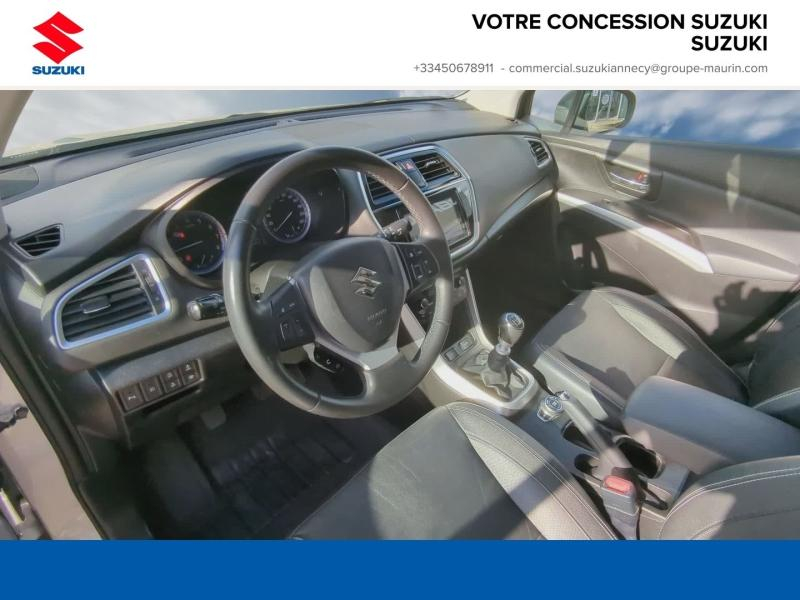 Photo 13 de l’annonce de SUZUKI SX4 S-Cross d’occasion à vendre à ANNECY