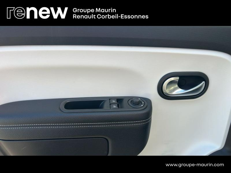 Photo 14 de l’annonce de RENAULT Twingo d’occasion à vendre à CORBEIL-ESSONNES