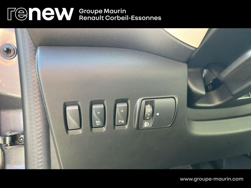 Photo 15 de l’annonce de RENAULT Twingo d’occasion à vendre à CORBEIL-ESSONNES