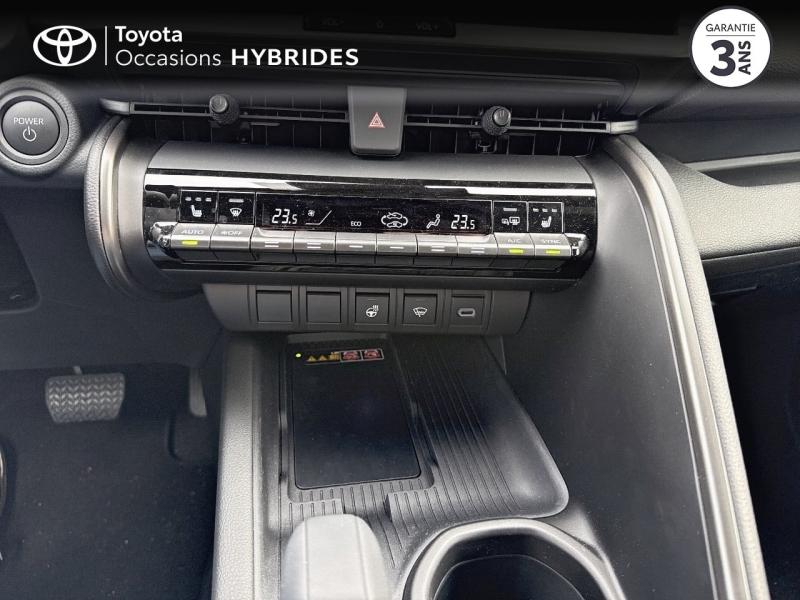 Photo 17 de l’annonce de TOYOTA C-HR d’occasion à vendre à AUBIÈRE