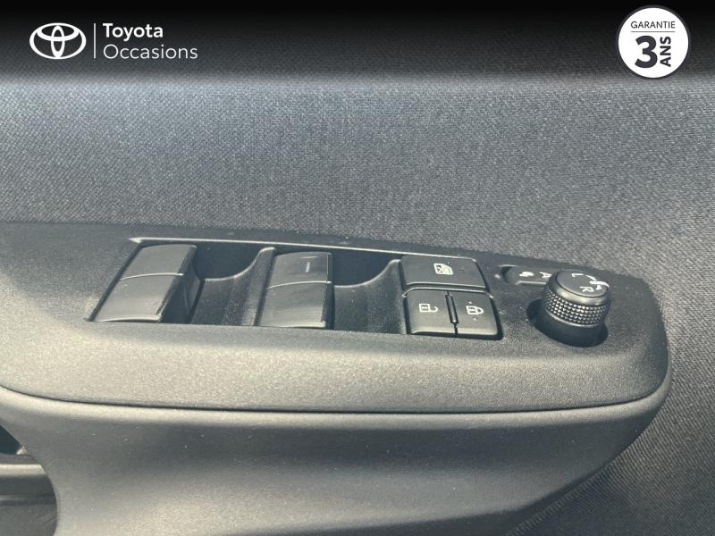 Photo 19 de l’annonce de TOYOTA Yaris d’occasion à vendre à LATTES