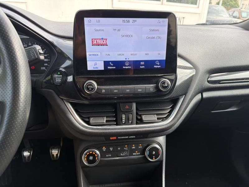 Photo 10 de l’annonce de FORD Fiesta d’occasion à vendre à MARSEILLE
