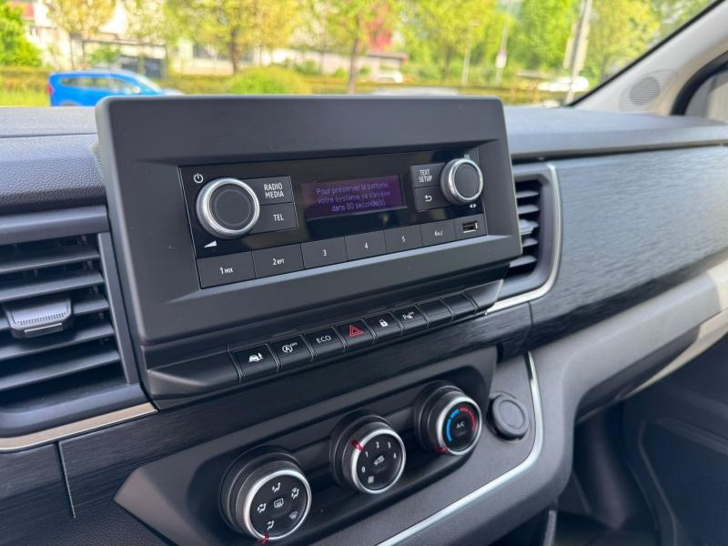 Photo 8 de l’annonce de NISSAN Primastar Combi d’occasion à vendre à ANNECY