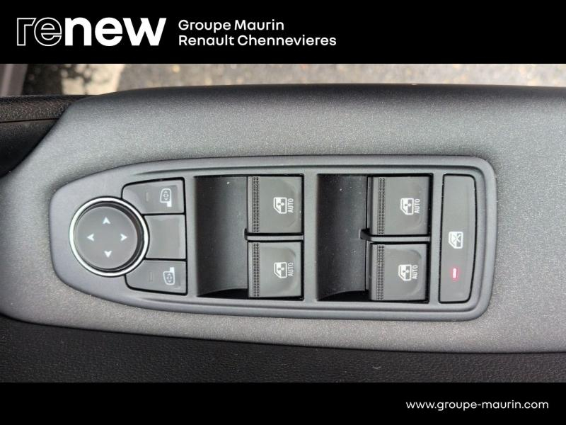 Photo 20 de l’annonce de RENAULT Captur d’occasion à vendre à CHENNEVIÈRES-SUR-MARNE