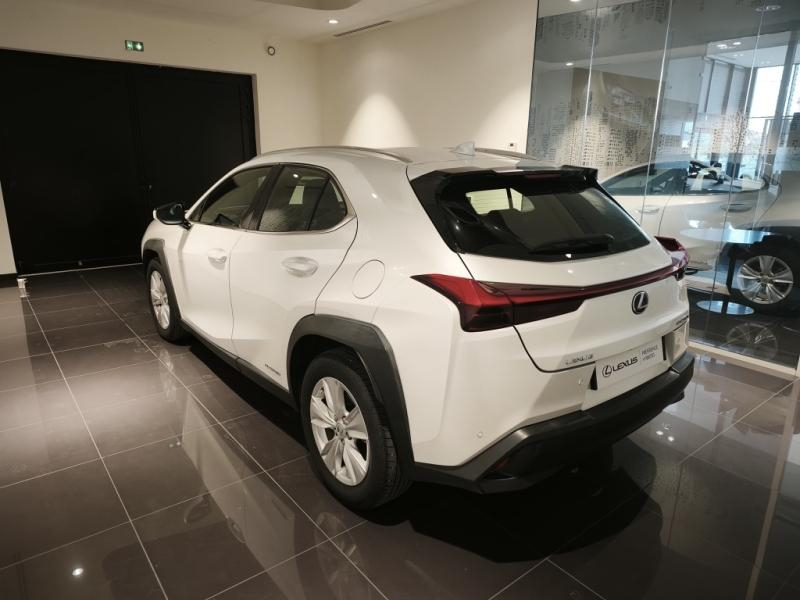 Photo 6 de l’annonce de LEXUS UX d’occasion à vendre à LATTES