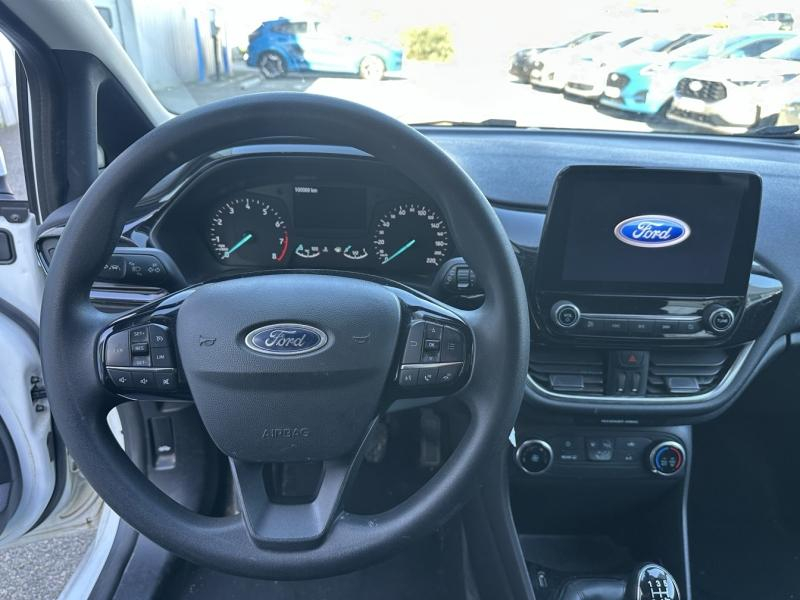Photo 10 de l’annonce de FORD Fiesta d’occasion à vendre à NARBONNE