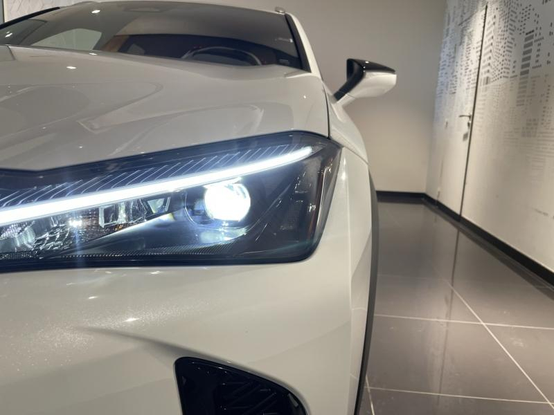 Photo 7 de l’annonce de LEXUS UX d’occasion à vendre à LATTES