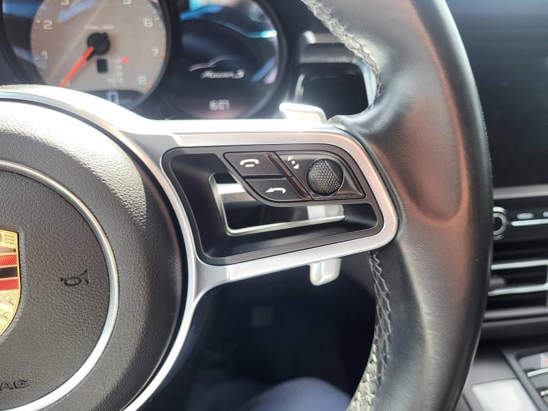 Photo 18 de l’annonce de PORSCHE Macan d’occasion à vendre à ANNEMASSE