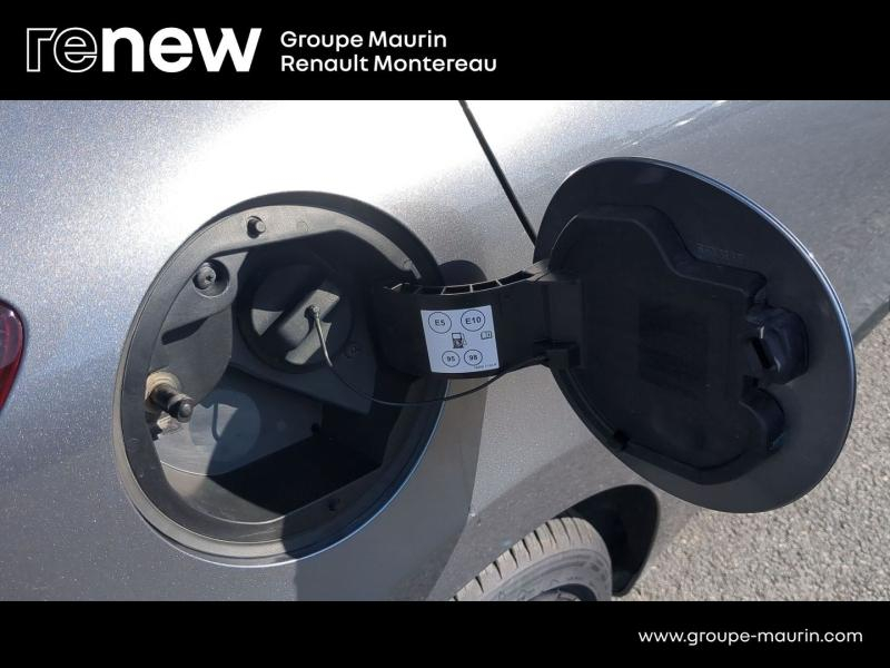 Photo 8 de l’annonce de RENAULT Clio d’occasion à vendre à VARENNES SUR SEINE