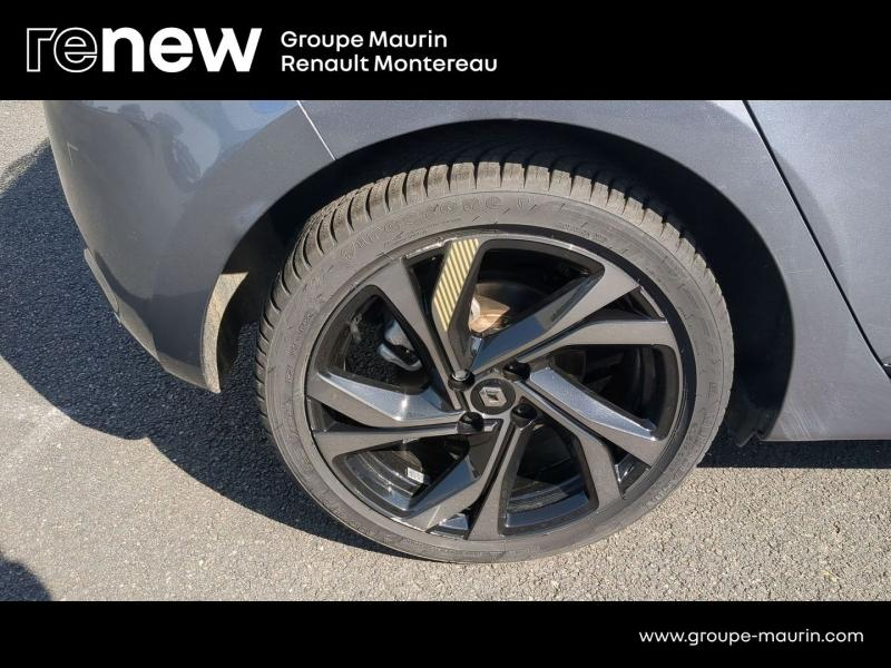 Photo 9 de l’annonce de RENAULT Clio d’occasion à vendre à VARENNES SUR SEINE