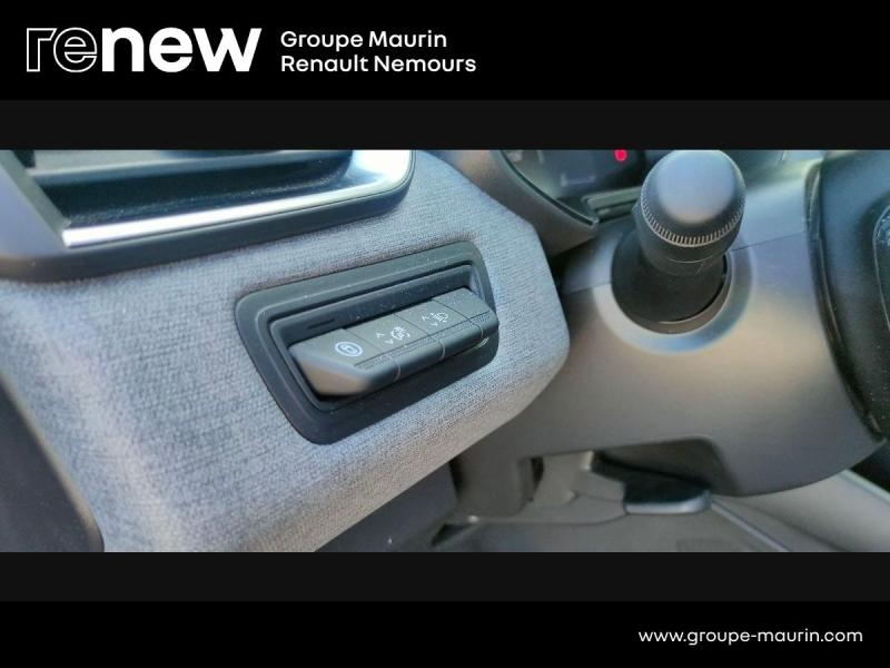 Photo 20 de l’annonce de RENAULT Clio d’occasion à vendre à SAINT PIERRE LES NEMOURS