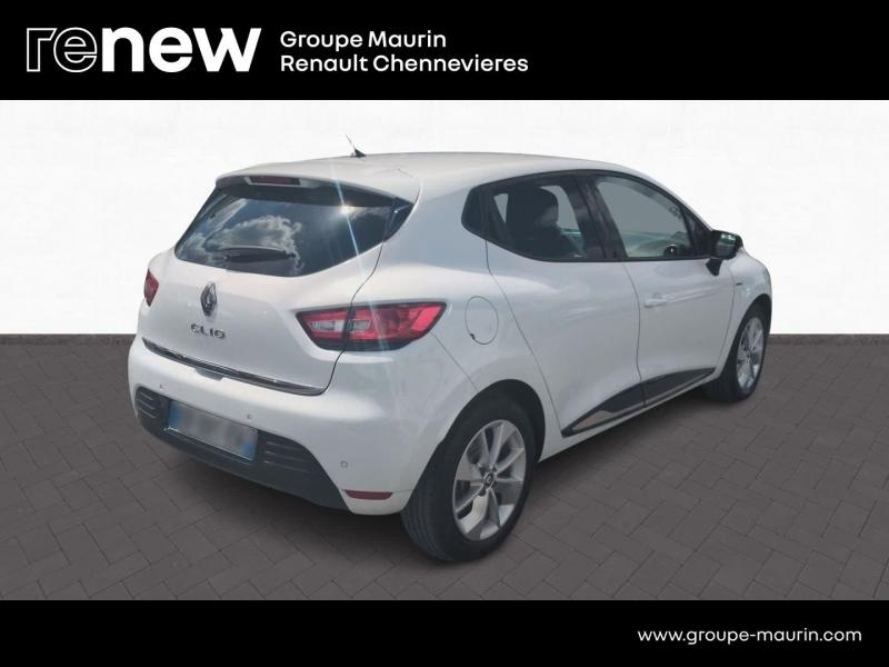 Photo 5 de l’annonce de RENAULT Clio d’occasion à vendre à CHENNEVIÈRES-SUR-MARNE