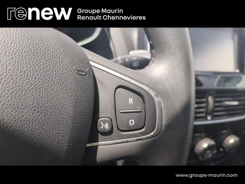Photo 17 de l’annonce de RENAULT Clio d’occasion à vendre à CHENNEVIÈRES-SUR-MARNE