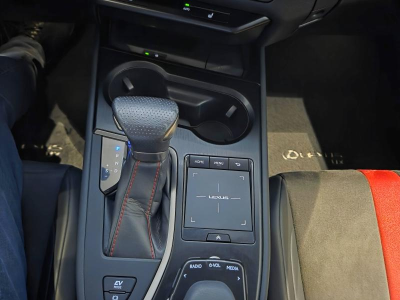 Photo 9 de l’annonce de LEXUS UX d’occasion à vendre à AUBIÈRE