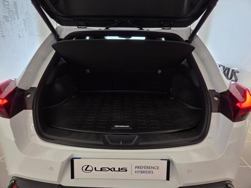 Photo 16 de l’annonce de LEXUS UX d’occasion à vendre à AUBIÈRE