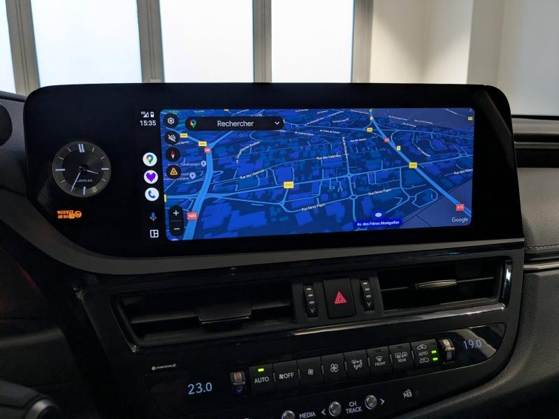 Photo 5 de l’annonce de LEXUS ES d’occasion à vendre à AUBIÈRE