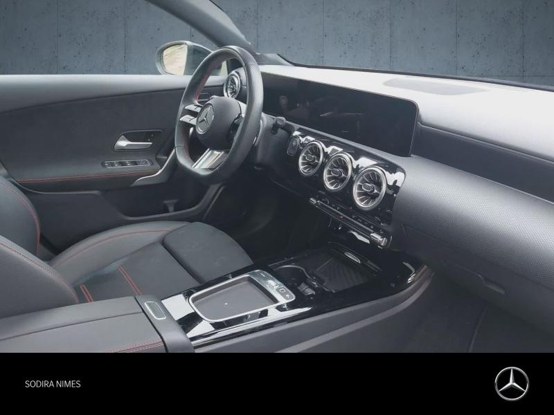 Photo 19 de l’annonce de MERCEDES-BENZ Classe A d’occasion à vendre à SÈTE