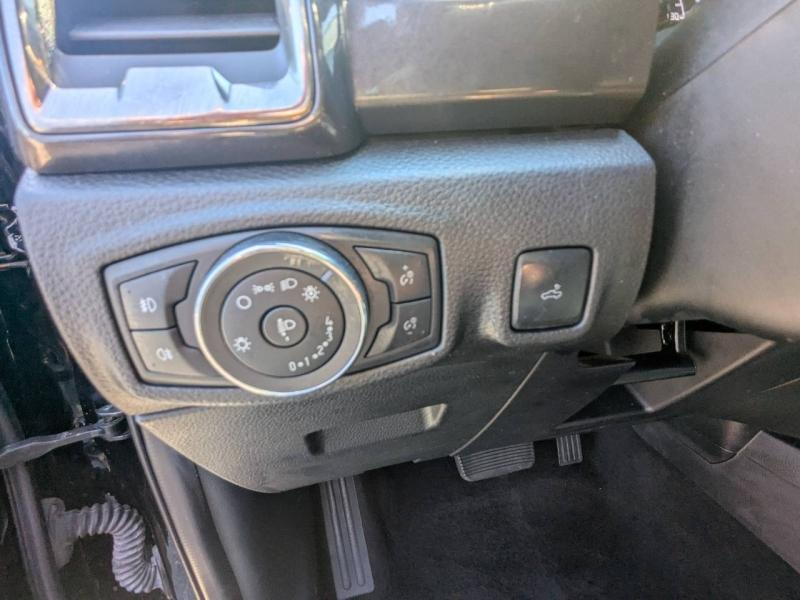Photo 13 de l’annonce de FORD Ranger VUL d’occasion à vendre à FRÉJUS