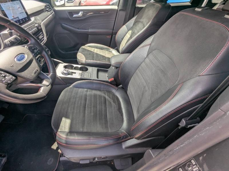 Photo 11 de l’annonce de FORD Kuga d’occasion à vendre à FRÉJUS
