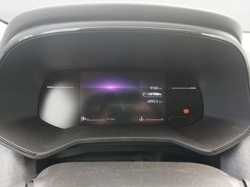 Photo 15 de l’annonce de RENAULT Clio d’occasion à vendre à SAMOREAU
