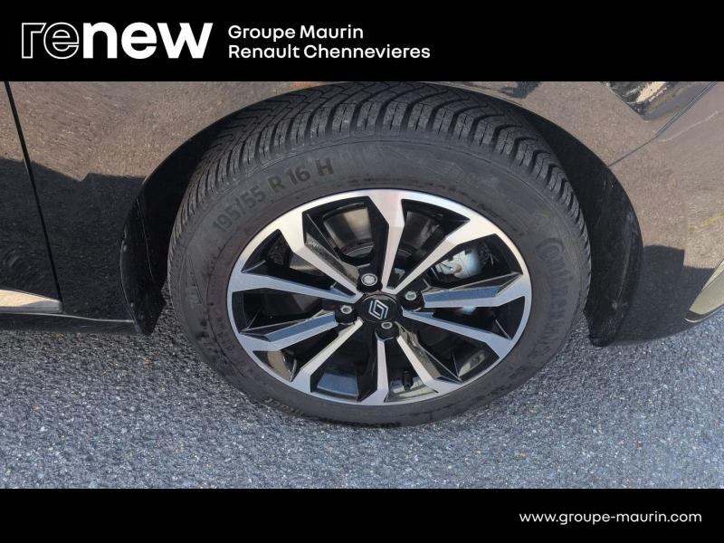 Photo 20 de l’annonce de RENAULT Clio d’occasion à vendre à CHENNEVIÈRES-SUR-MARNE