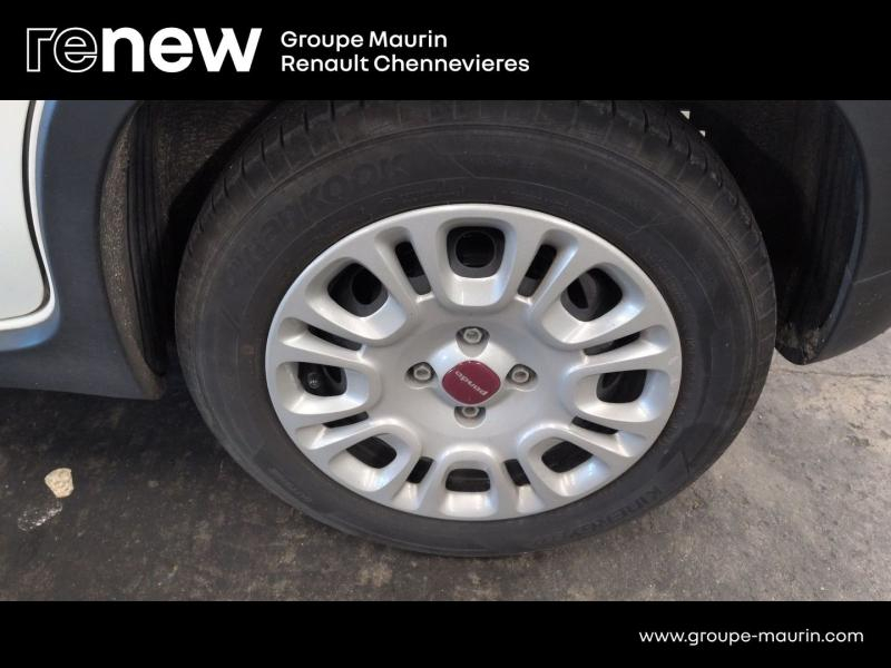 Photo 15 de l’annonce de FIAT Panda d’occasion à vendre à CHENNEVIÈRES-SUR-MARNE