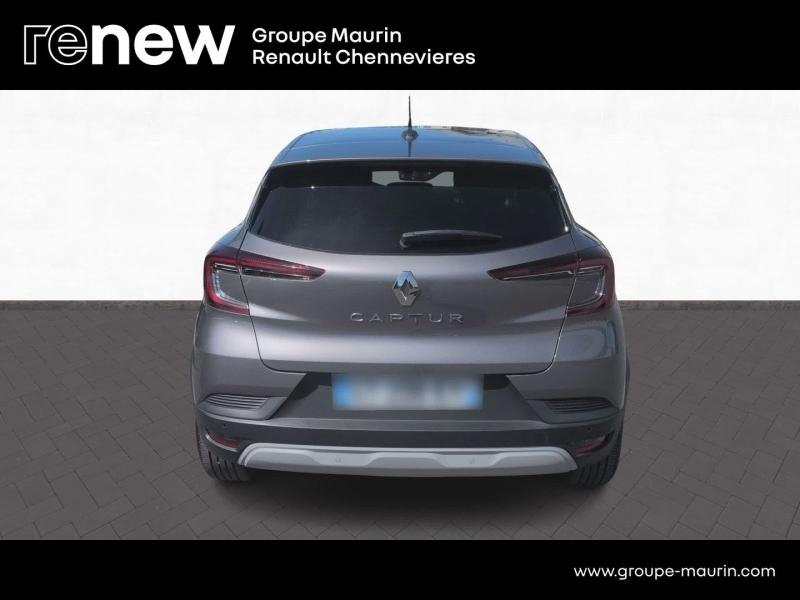 Photo 6 de l’annonce de RENAULT Captur d’occasion à vendre à CHENNEVIÈRES-SUR-MARNE