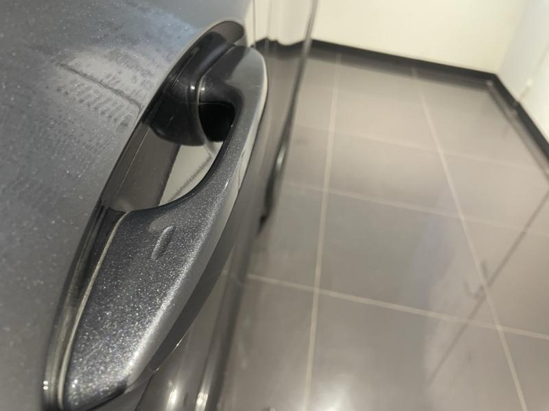 Photo 7 de l’annonce de LEXUS UX d’occasion à vendre à LATTES