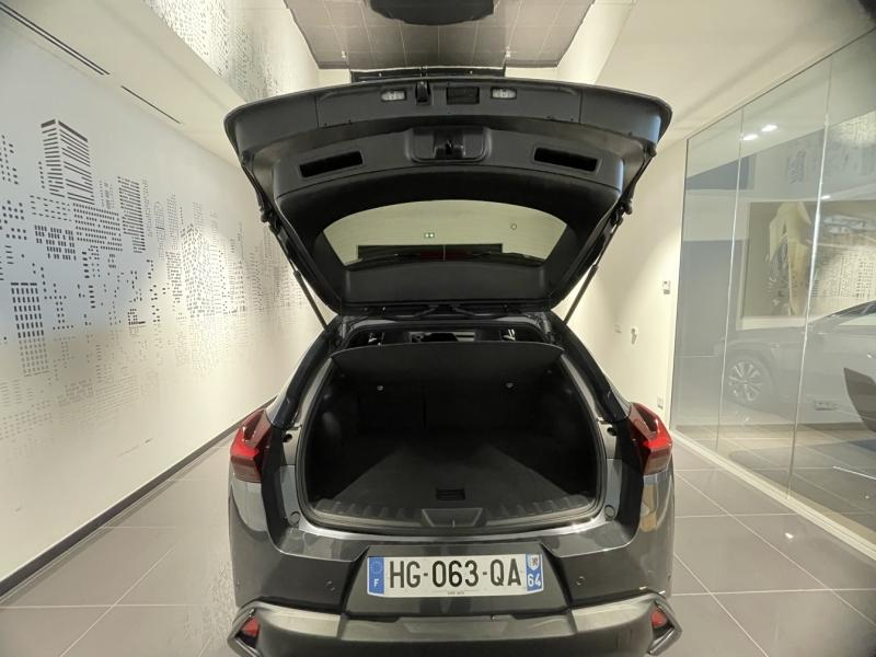 Photo 12 de l’annonce de LEXUS UX d’occasion à vendre à LATTES