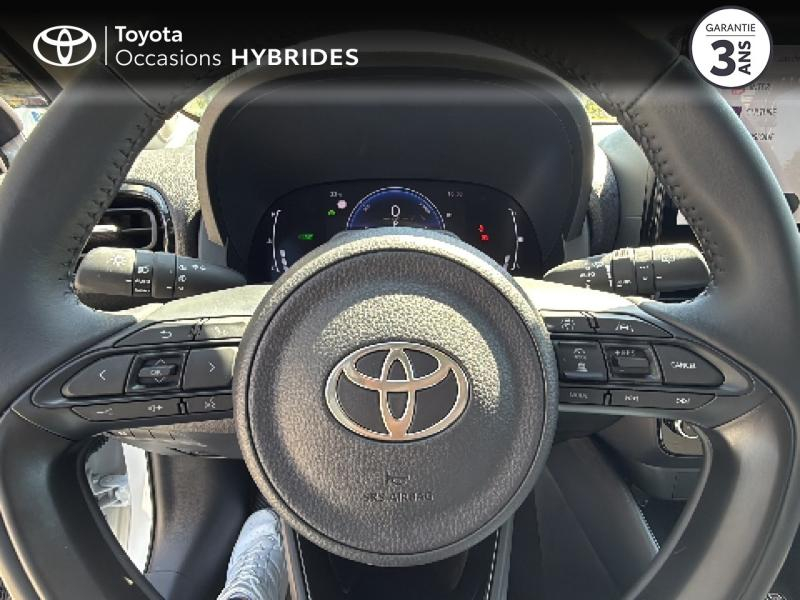 Photo 13 de l’annonce de TOYOTA Yaris d’occasion à vendre à NÎMES
