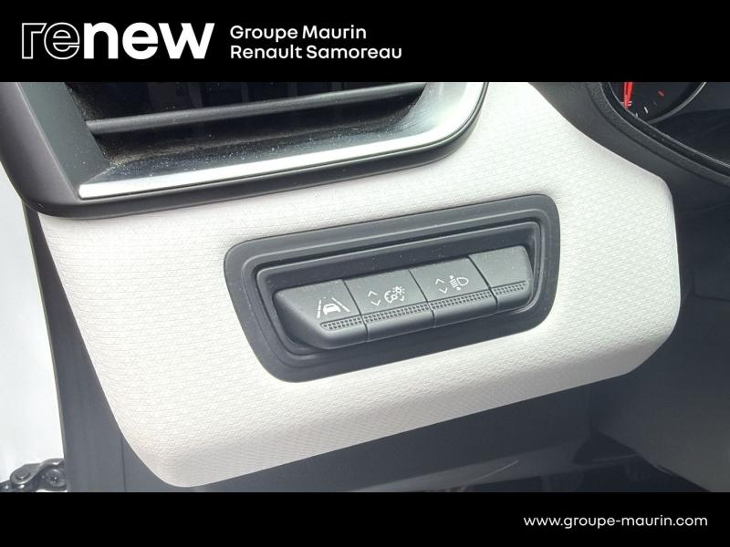 Photo 17 de l’annonce de RENAULT Clio d’occasion à vendre à SAMOREAU