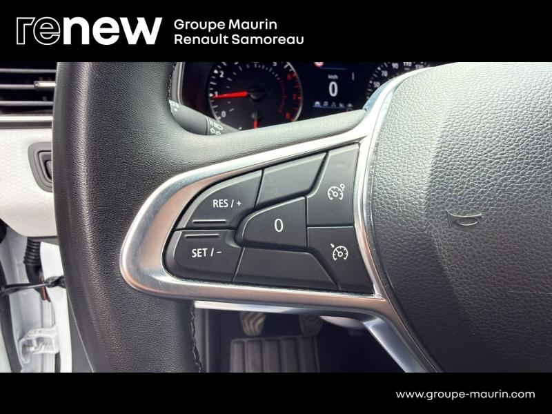 Photo 18 de l’annonce de RENAULT Clio d’occasion à vendre à SAMOREAU